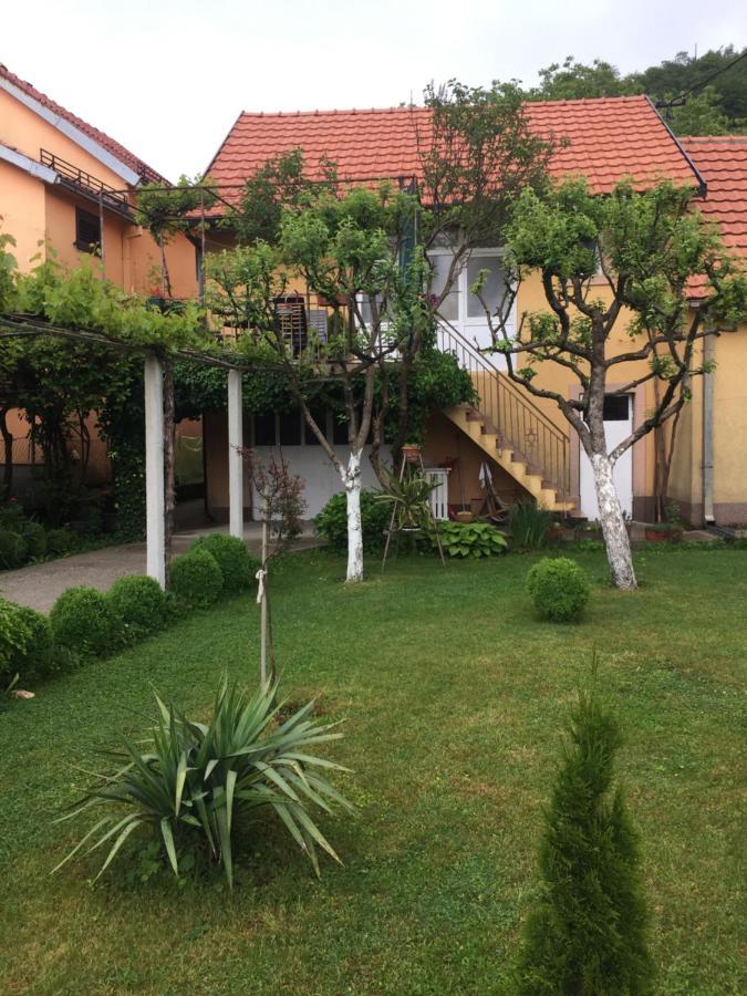 Apartman Lili Cetinje Exterior foto